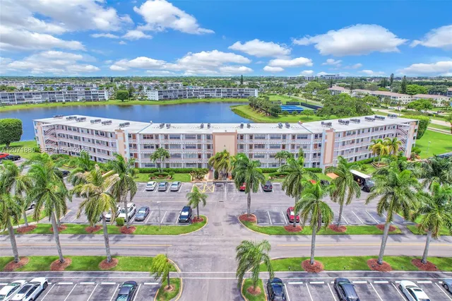 2-bedroom home at 2017 Cornwall A #2017, Boca Raton