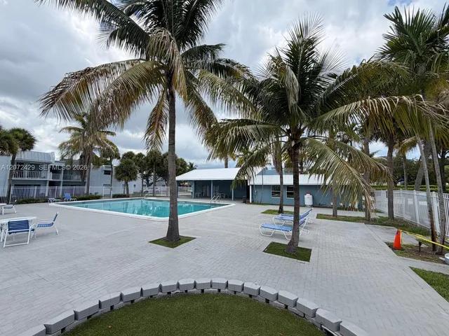 1-bedroom home at 411 Executive Center Drive #109, West Palm Beach