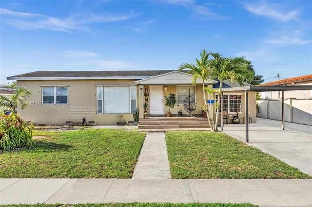 5-bedroom home at 340 W 55th Street, Hialeah