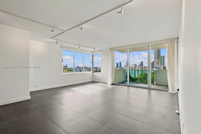 1-bedroom home at 1200 West Avenue #815, Miami Beach