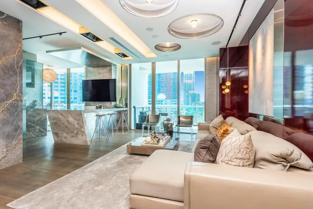 2-bedroom home at 50 S Pointe Drive #905, Miami Beach