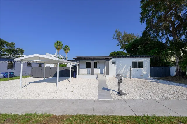 6-bedroom home at 5731 SW 62nd Terrace, Miami
