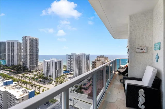 2-bedroom home at 1945 S Ocean Drive #2209, Hallandale Beach