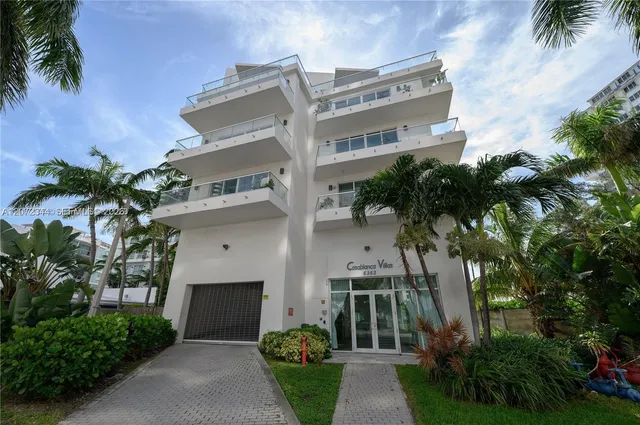 2-bedroom rental at 6362 Collins Avenue #610, Miami Beach
