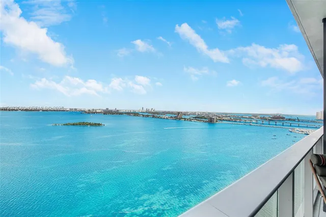 3-bedroom rental at 700 NE 24th Street #2702, Miami