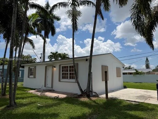 2-bedroom rental at 18720 SW 316th Street #18720, Homestead