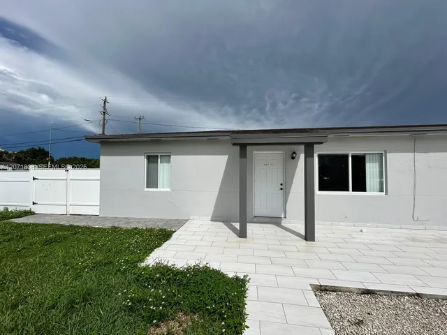 2-bedroom rental at 821 NW 1st Avenue #B, Homestead