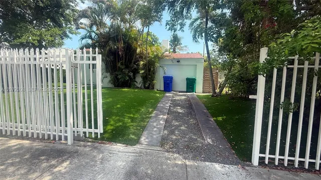 3-bedroom rental at 52 NE 51st Street, Miami