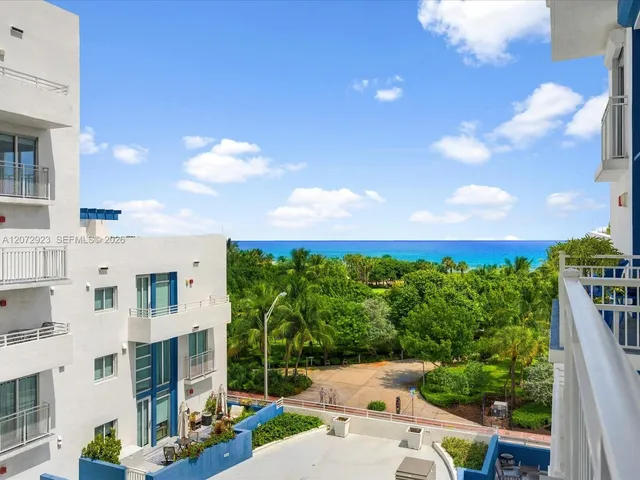 2-bedroom rental at 7600 Collins Avenue #703, Miami Beach