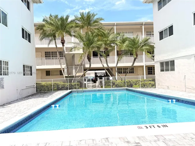 2-bedroom rental at 462 Golden Isles Drive #305, Hallandale Beach