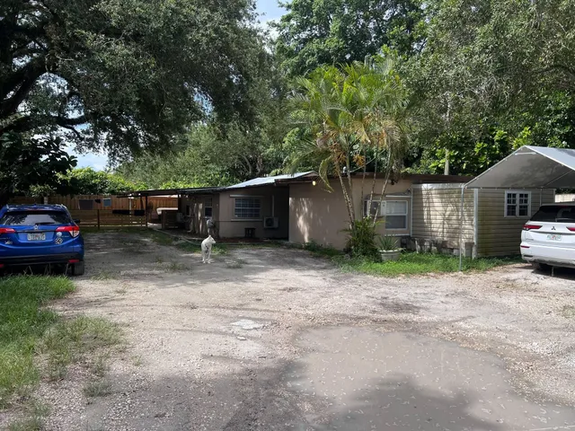 4-bedroom home at 4100 N 32nd Court, Hollywood