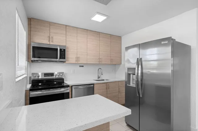 2-bedroom home at 110 SE 2nd Street #103, Hallandale Beach