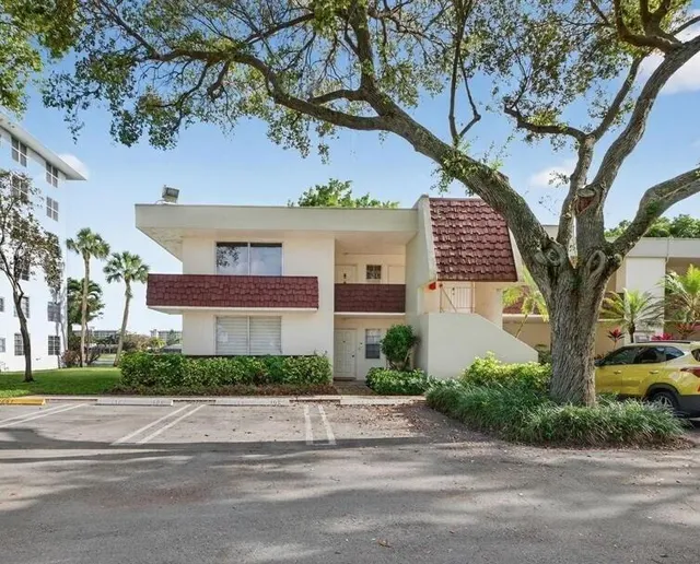 3-bedroom home at 3200 N Course Lane #116, Pompano Beach