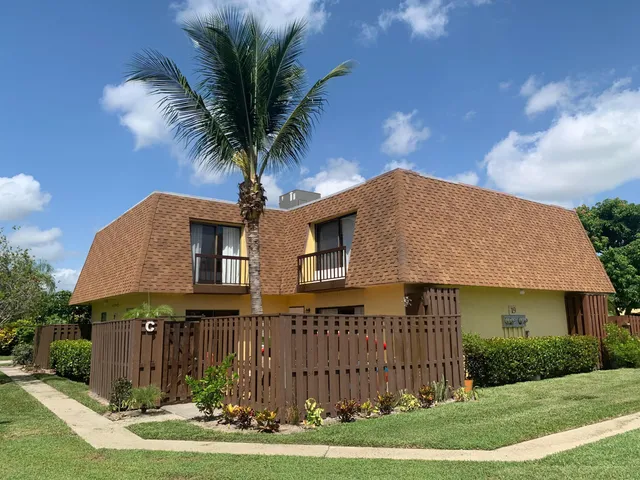 2-bedroom home at 110 N Delaware Boulevard #19C, Jupiter