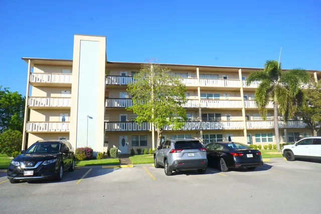 2-bedroom home at 401 Southampton A #401, West Palm Beach