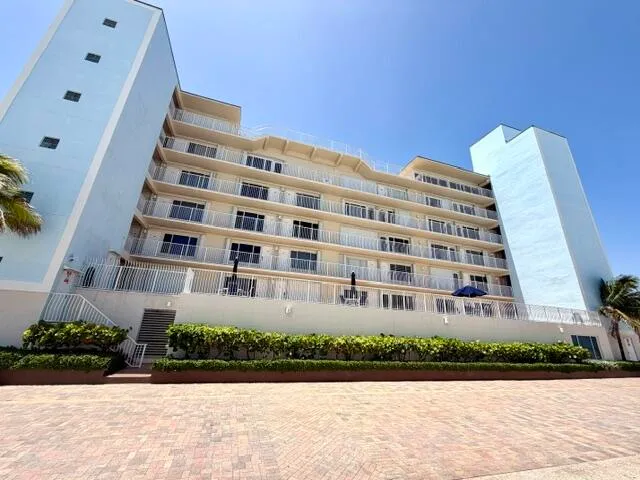 1-bedroom rental at 300 OREGON Street #408, Hollywood