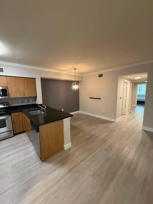 3-bedroom rental at 6386 EMERALD DUNES Drive #308, West Palm Beach