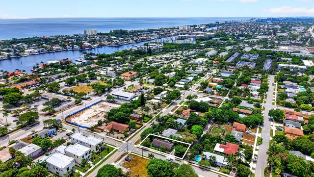 Land at 310 SE 8TH Street, Delray Beach
