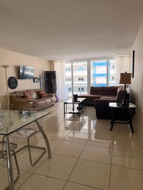 1-bedroom home at 3140 S Ocean Drive #309, Hallandale Beach