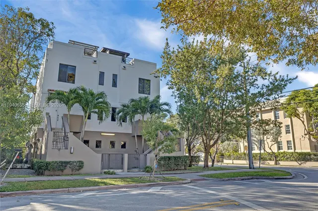 2-bedroom home at 1405 Galiano Street #4, Coral Gables