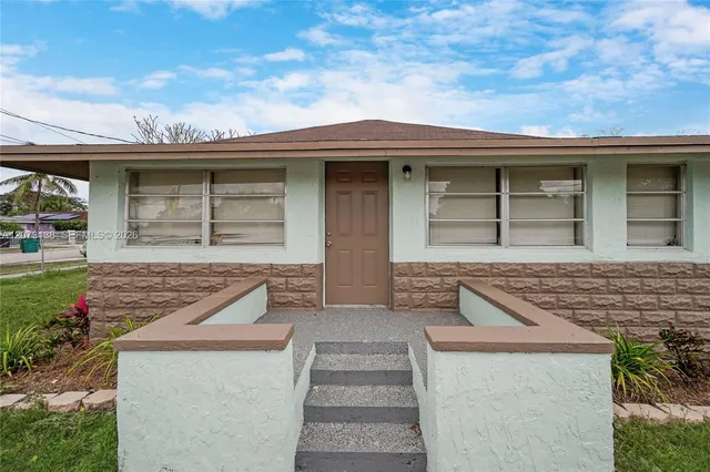 3-bedroom home at 145 NW 6th Avenue, Florida City