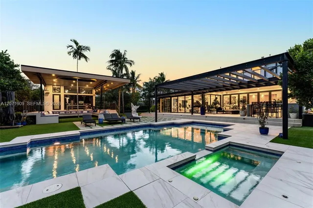 5-bedroom home at 795 Lakeview Drive, Miami Beach
