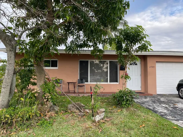 2-bedroom home at 2745 NW 69th Avenue, Sunrise