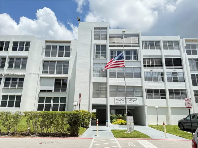 2-bedroom home at 6903 Cypress Road #C26, Plantation
