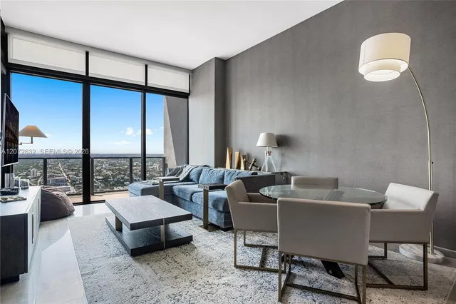 1-bedroom home at 88 SW 7th Street #4006, Miami