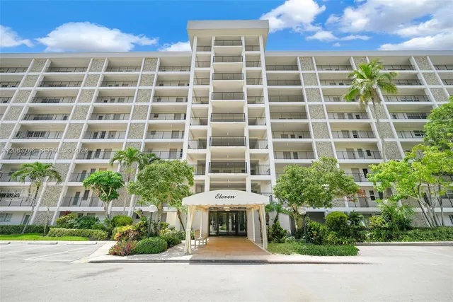 3-bedroom home at 3200 N Palm Aire Drive #610, Pompano Beach
