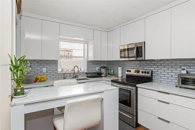 2-bedroom home at 5300 Washington Street #E209, Hollywood