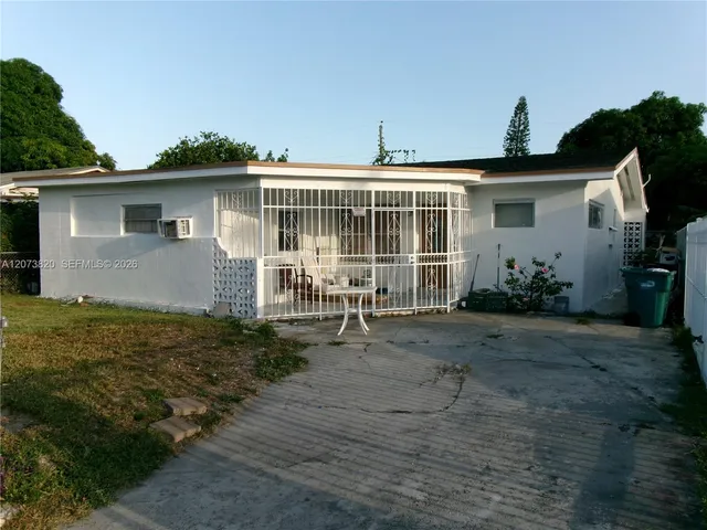 4-bedroom home at 864 NW 116th Street, Miami