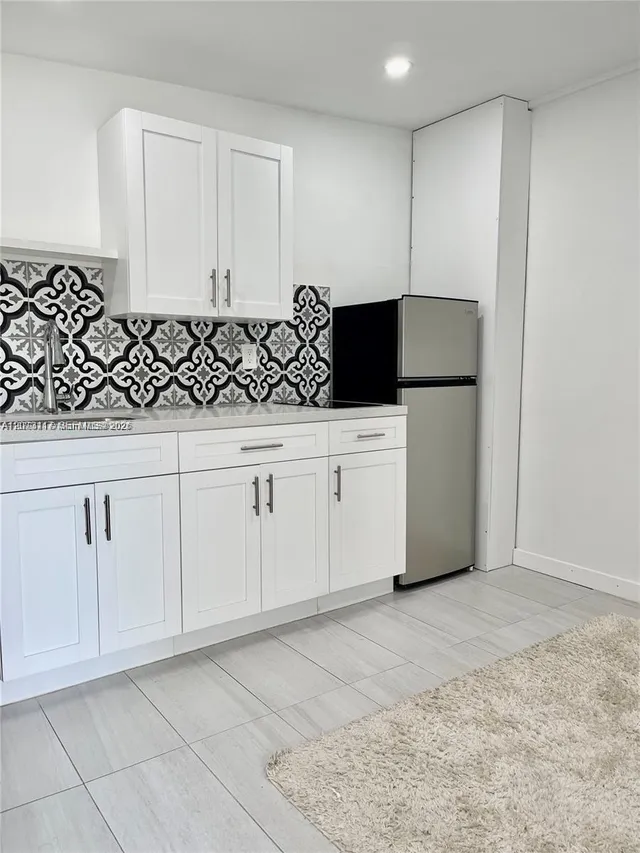 1-bedroom rental at 2310 N 57th Way #3, Hollywood