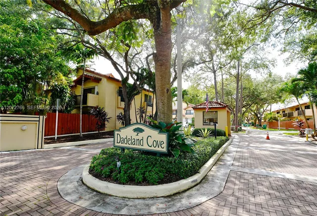 2-bedroom rental at 10196 SW 77th Court #10196, Miami