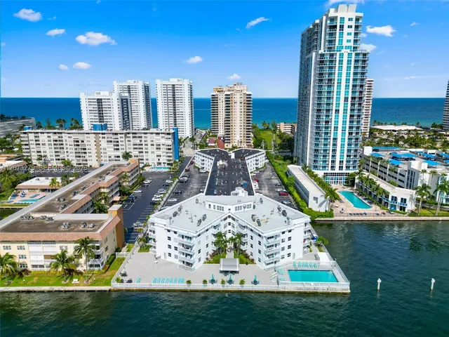 1-bedroom rental at 1913 S Ocean Drive #208, Hallandale Beach