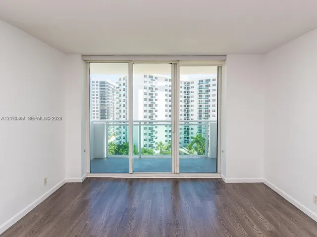 2-bedroom rental at 3000 S Ocean Drive #922, Hollywood