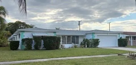 2-bedroom home at 626 S Crescent Drive, Hollywood