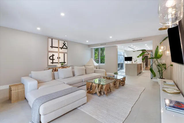 4-bedroom home at 1509 NE 4th Place, Fort Lauderdale