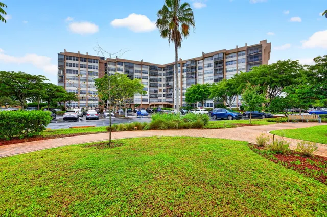2-bedroom home at 1100 St Charles Place #PH3, Pembroke Pines