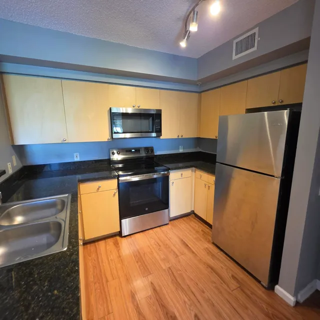 2-bedroom rental at 1919 Van Buren Street #404a, Hollywood
