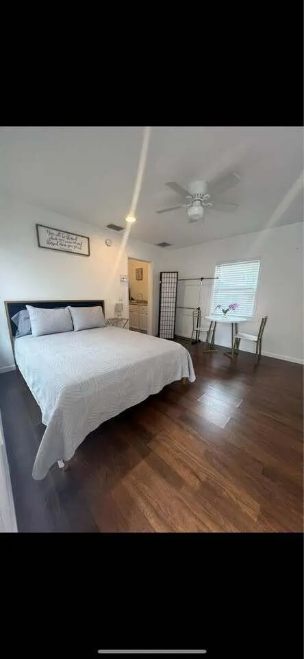 1-bedroom rental at 630 N J Street, Lake Worth Beach