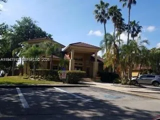 2-bedroom home at 4863 Via Palm Lakes #806, West Palm Beach