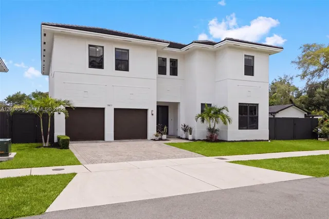 5-bedroom home at 15875 SW 90th Avenue, Palmetto Bay
