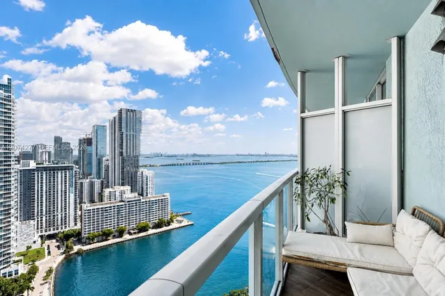 1-bedroom home at 1900 N Bayshore Drive #3508, Miami