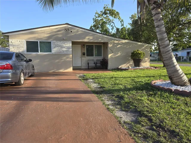 3-bedroom home at 6626 SW 1st Court, Pembroke Pines