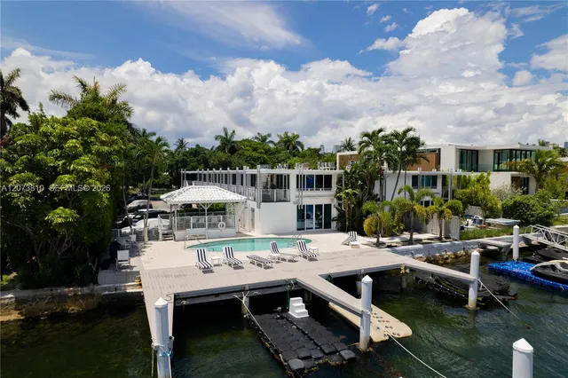 1-bedroom home at 405 N Hibiscus Drive #202, Miami Beach