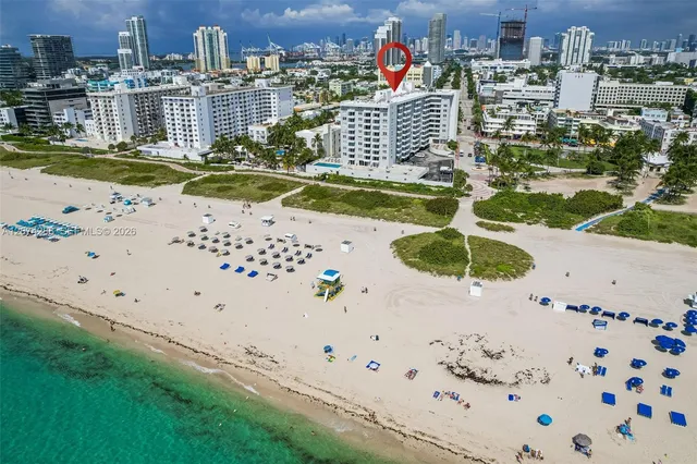 1-bedroom home at 465 Ocean Drive #512, Miami Beach