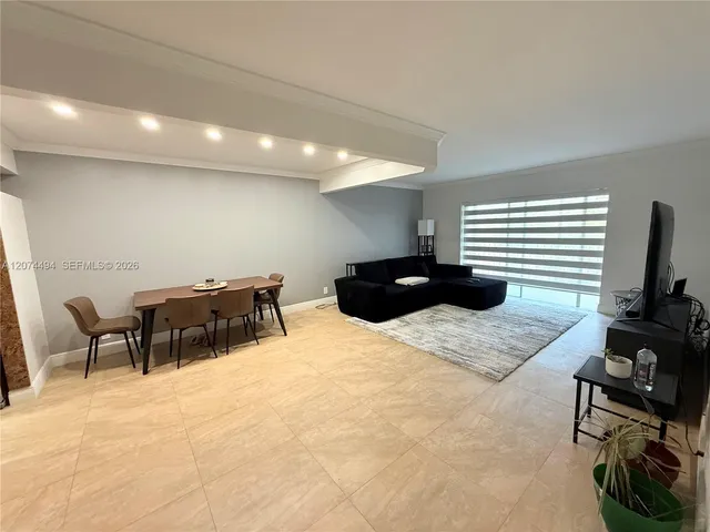1-bedroom home at 6101 N Falls Cir Drive #405, Lauderhill