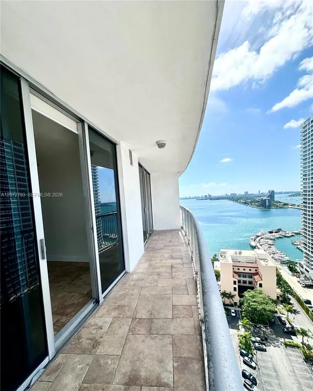 1-bedroom rental at 1750 N Bayshore Drive #2406, Miami