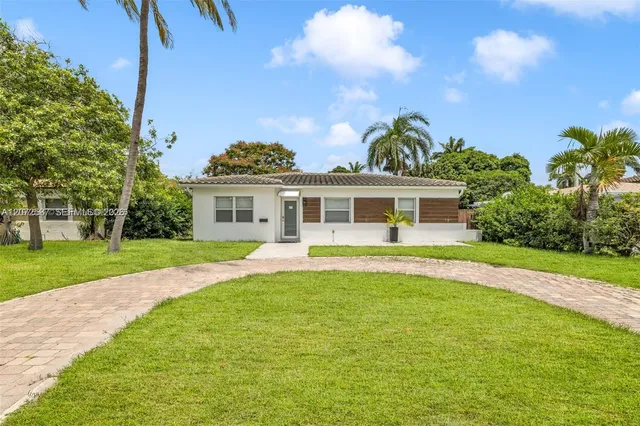 4-bedroom rental at 1413 Funston, Hollywood
